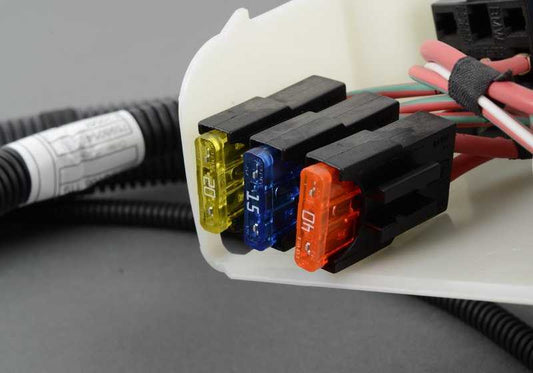 Cableado motor y módulo de transmisión OEM 12537598054 para BMW E82, E88, E92, E93 (135i y 335i con motor N55). Original BMW.