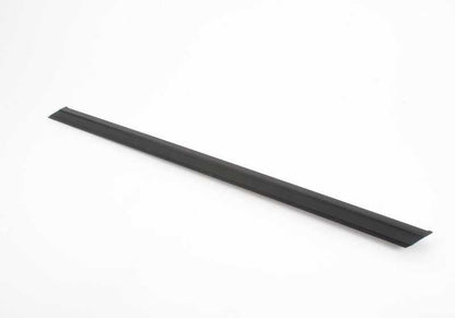 Moldura defensa puerta trasera izquierda OEM 51131908685 para BMW Serie 7 E32 (modelos 730i, 730iL, 740i) fabricados entre 1986 y 1994. Original BMW.