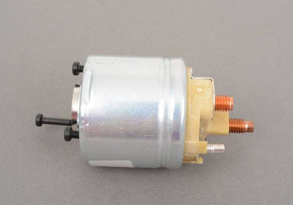 Relé de arranque (magnético) OEM 12417832149 para BMW E36, E46, Z3. Recambio original BMW.