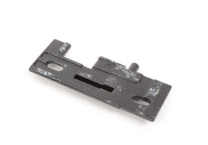 Guía pasador izquierdo OEM 54121846223 para BMW E21, E24. Original BMW.