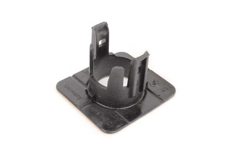 Soporte para sensor de aparcamiento PDC izquierdo OEM 51117894497 para BMW E90, E91. Original BMW.