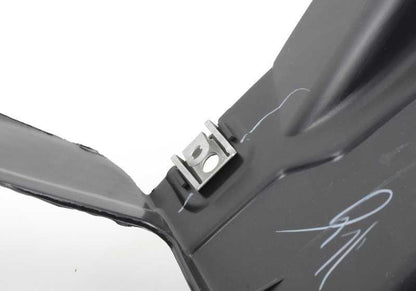 Guardabarros interno delantero derecho OEM 51717180618 para BMW E71 (X6 xDrive30d, xDrive35d, xDrive35i). Original BMW.