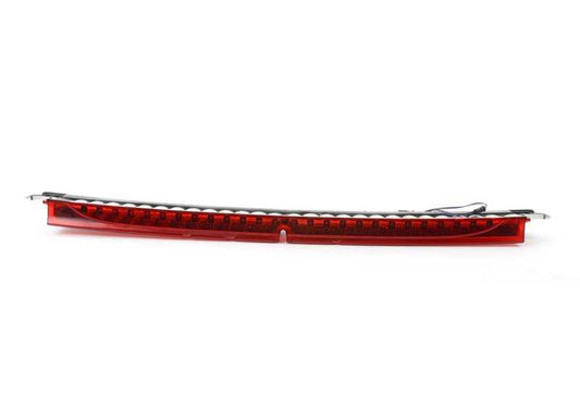 Tercer piloto de freno OEM 63257145669 para BMW Serie 3 E91 (316d, 316i, 318d) modelos fabricados entre 2008 y 2012. Compatible con versiones manuales y automáticas. Original BMW.