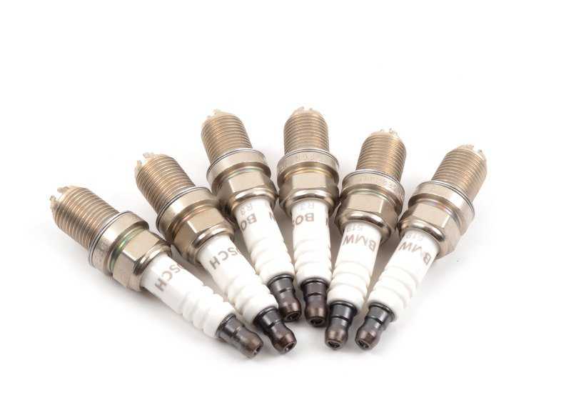 Kit de mantenimiento completo Inspección II OEM 88002183925 para BMW E46 y X3 E83. Incluye los recambios necesarios para la revisión oficial. Original BMW.