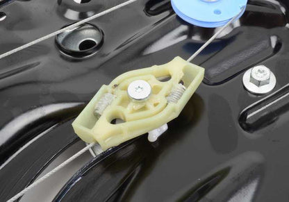 Elevador de ventanilla trasero derecho para BMW Serie 3 E93, E93N (OEM 51377198050). Original BMW