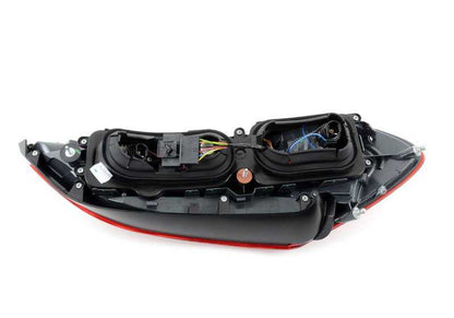 Piloto trasero derecho OEM 63217191778 para BMW E89 Z4. Luz trasera original BMW, ideal si se ha roto o no funciona bien la del lado derecho. Repuesto 100 % original BMW.