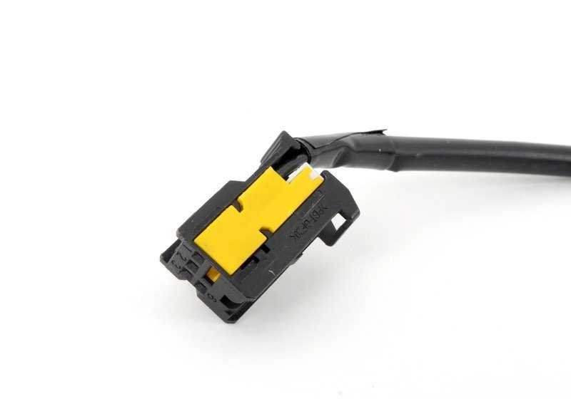 Cable de batería positivo OEM 61127841239 para BMW E85, E86. Original BMW.