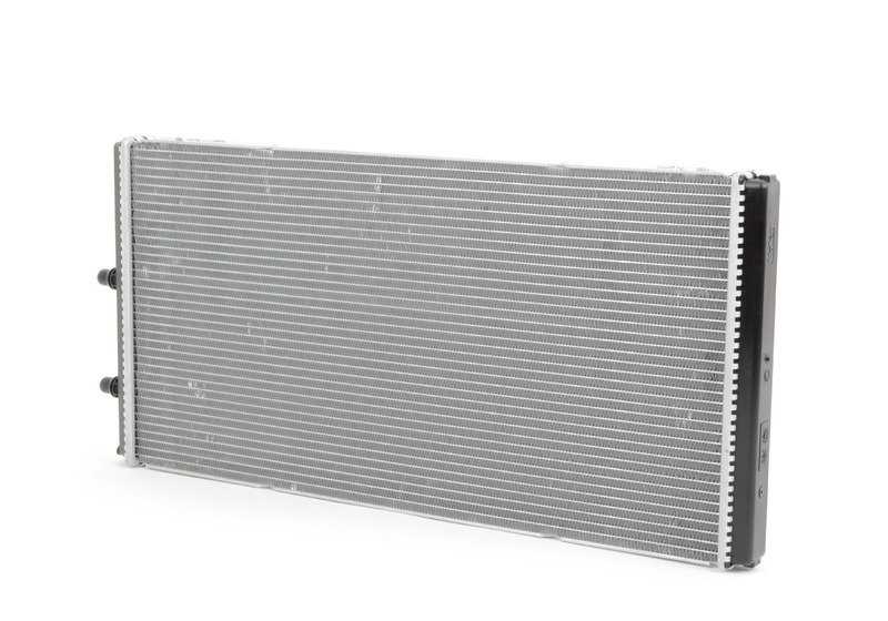 Radiador de refrigeración OEM 17112284608 para BMW F87, F80, F82, F83, I12, I15. Compatible con modelos M2, M3, M4 y i8. Repuesto original BMW.