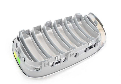 Rejilla embellecedora delantera derecha OEM 51137367422 para BMW X3 F25. Original BMW.