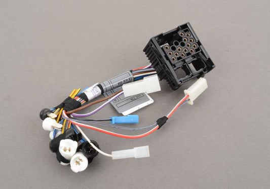 Stereo and HiFi System Adapter Cable for BMW E30, E36, 5 Series E34, 7 Series E32, 8 Series E31 (OEM 65129410558). Original BMW.