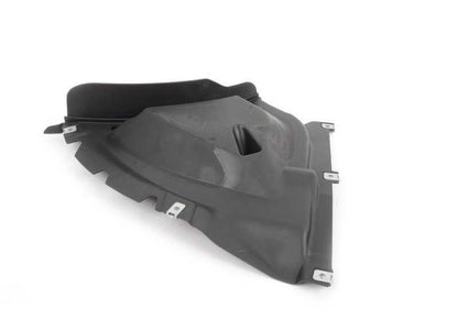 Deflector de aire delantero izquierdo OEM 51718057217 para BMW F22, F22N, F23, F23N. Original BMW.
