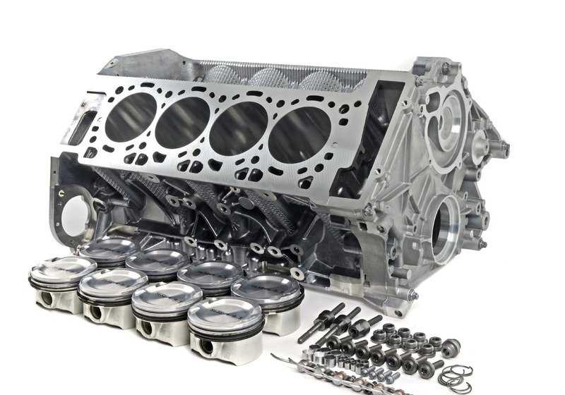 Bloque motor completo con pistones OEM 11112296653 para BMW E70 (X5 M) y E71 (X6 M). Compatible con motores S63. Original BMW.