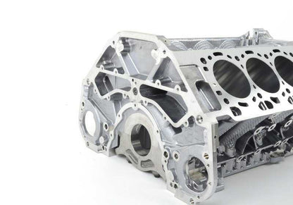 Bloque motor completo con pistones OEM 11112296653 para BMW E70 (X5 M) y E71 (X6 M). Compatible con motores S63. Original BMW.
