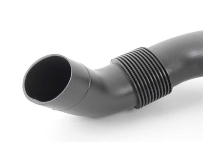 Conducto de aire OEM 11617833646 para BMW E46 M3 CSL. Pieza original BMW para el sistema de admisión de aire. Compatible únicamente con los modelos E46 M3 CSL (BL95 y BL96). Original BMW.