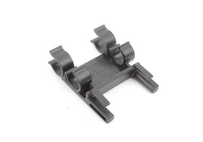 Soporte OEM 11617510043 para BMW E60, E61, E63, E64, E65, E66, X5 E53. Pieza original BMW. Ideal para sistema de admisión. Repuesto original y compatible con varios modelos BMW.
