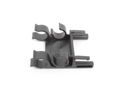 Soporte OEM 11617510043 para BMW E60, E61, E63, E64, E65, E66, X5 E53. Pieza original BMW. Ideal para sistema de admisión. Repuesto original y compatible con varios modelos BMW.
