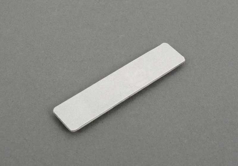 Emblema delantero OEM 51137895912 para BMW E46. Original BMW.