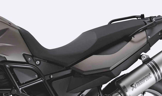 Asiento bajo negro OEM 52537695013 para BMW Motorrad F 700 GS, F 800 GS y F 650 GS (FK70, FK72). Aporta mayor comodidad y mejor apoyo para conductores de menor estatura. Original BMW Motorrad.