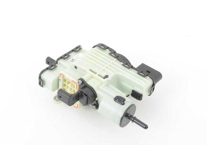 SCR Pump Module for BMW E90N, E70, E70N, E71 (OEM 16197244137). Genuine BMW