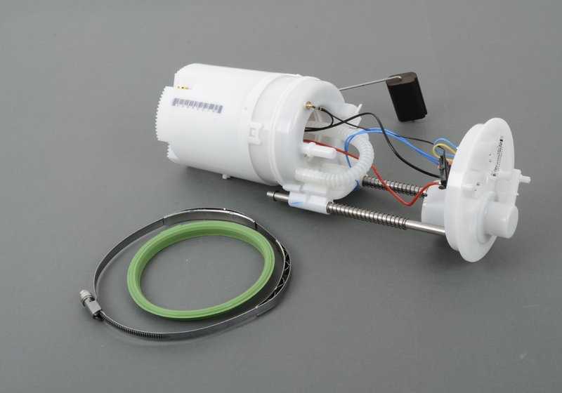 Unidade de abastecimento de bomba interna e filtro para BMW E70 (OEM 16117195464). BMW original.