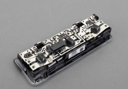 Luz de lectura interior delantera OEM 63316962010 para BMW E63, E64. Original BMW.