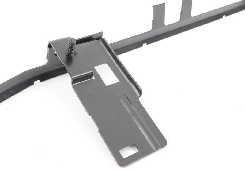 Prise en charge du moteur OEM 12511312856 pour BMW E34. Pièce BMW originale.