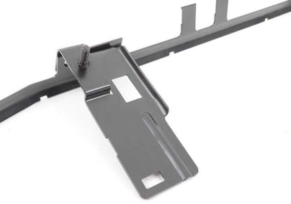 Prise en charge du moteur OEM 12511312856 pour BMW E34. Pièce BMW originale.