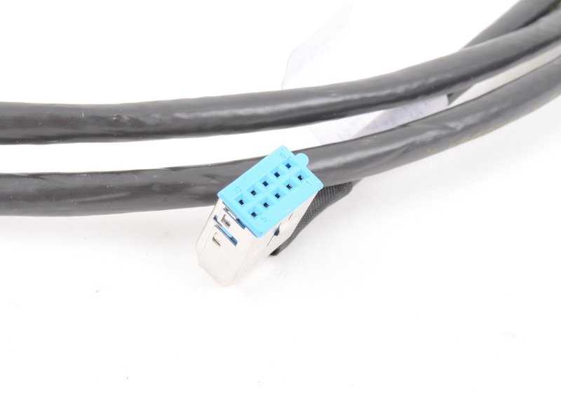 Cable LVDS OEM 61119215398 para BMW Serie 1 F20 (modelos: 114d, 114i, 116d, 118d) con motor N13, N47, B37. Compatible con versiones manuales y tracción trasera. Original BMW.