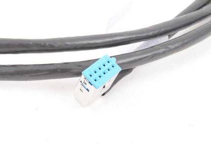 Cable LVDS OEM 61119215398 para BMW Serie 1 F20 (modelos: 114d, 114i, 116d, 118d) con motor N13, N47, B37. Compatible con versiones manuales y tracción trasera. Original BMW.