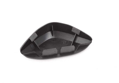 Tapón embellecedor OEM 72111904665 para BMW E30 y E28. Compatible con versiones con cinturón de seguridad delantero OEM. Pieza original BMW.