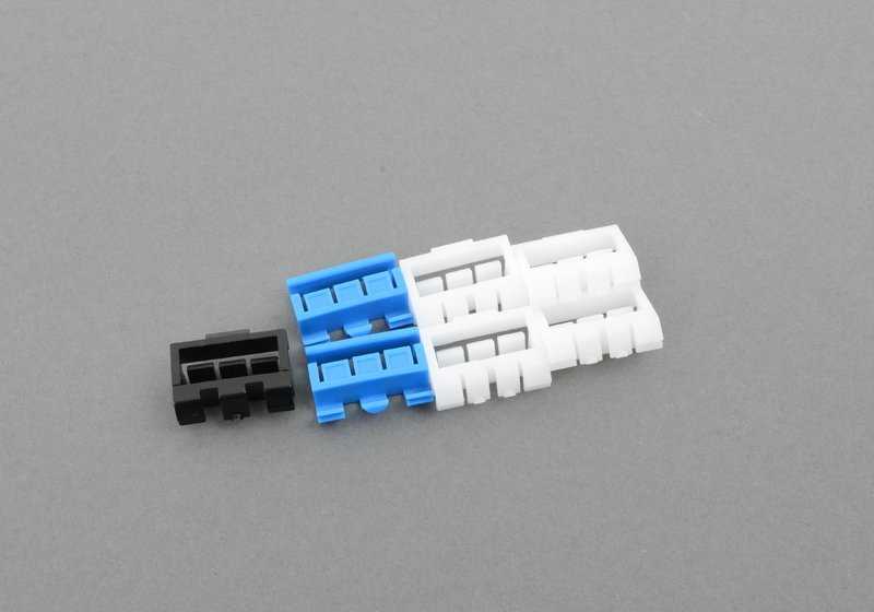 Moldura del techo derecha imprimada OEM 51137181354 para BMW E92. Compatible con modelos 316i, 318i, 320d de tracción trasera. Original BMW.