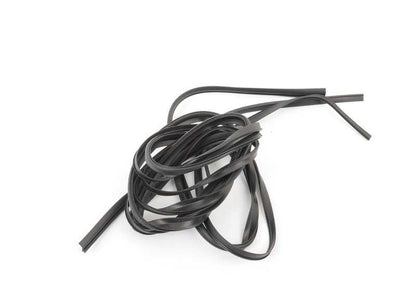 Moldura del techo derecha imprimada OEM 51137181354 para BMW E92. Compatible con modelos 316i, 318i, 320d de tracción trasera. Original BMW.