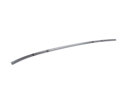 Moldura del techo derecha imprimada OEM 51137181354 para BMW E92. Compatible con modelos 316i, 318i, 320d de tracción trasera. Original BMW.