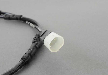Sensor de desgaste de pastillas de freno OEM 34356792563 para BMW E89. Original BMW.