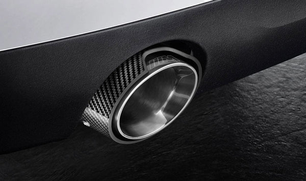 Embellecedores de escape carbono M Performance OEM 18302447305 para BMW G30, G31, G32. Mejora estética deportiva con materiales de alta calidad. Original BMW.