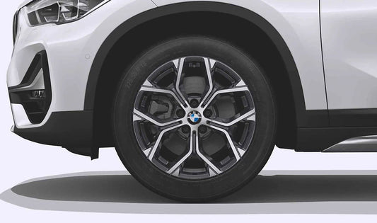 Llanta aluminio Y-Spoke 579 OEM 36106883002 para BMW F48, F39. Compatible con X1 (sDrive/xDrive 16d, 18i, 20i, 20d, 25i) y X2 (modelos similares). Acabado Orbit Grey 18". Original BMW.