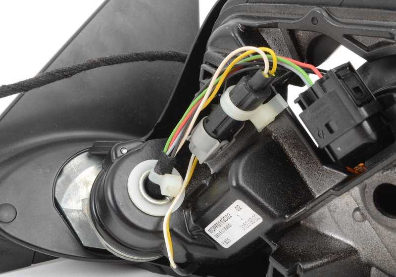 Retrovisor exterior con calefacción izquierdo OEM 51168247123 para BMW Serie 3 E46 (1999-2006). Original BMW.