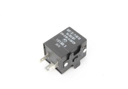 Relé intermitente de emergência para BMW 3 E21, E30 Series, 5 E28 Series, 6 E24 Series, 7 E23 Series (OEM 61311371909). BMW original