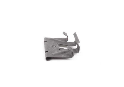 Clip de sujeción OEM 51419160674 para BMW F25, F15, F85, E70, E71, E72, F16, F86. Compatible con paneles de puerta y persianas traseras. Original BMW.