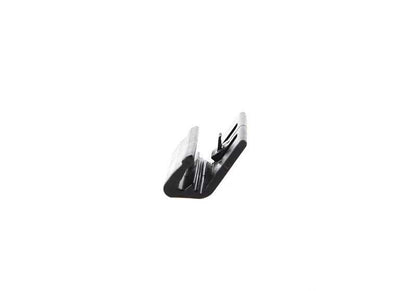 OEM 51328249159 Clip per morsetto per BMW X5 E53. Compatibile con modanature e giunti anteriori e posteriori. BMW originale.
