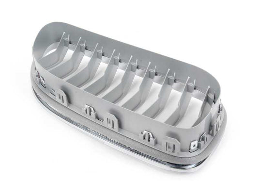 Rejilla decorativa frontal izquierda OEM 51137370391 para BMW F06, F12, F13. Piezas originales BMW.