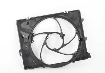 Carcasa del ventilador OEM 17427533274 para BMW E60, E61, E63, E64, E65 y E66. Original BMW.