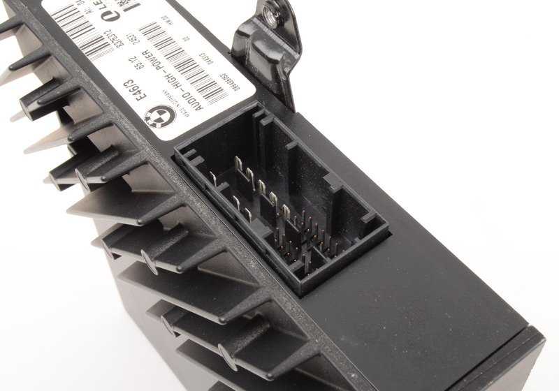 Amplificador de sistema HiFi para BMW E46 (OEM 65128376312). BMW original