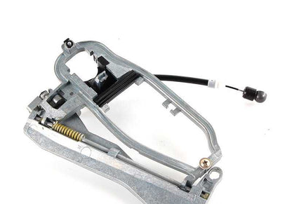 Porter esterno Sinistra Trattee OEM 51228243635 per BMW X5 E53. BMW originale.