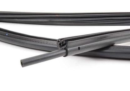 Junta de puerta derecha OEM 51333420704 para BMW Z4 Coupé E86 (2005–2008). Original BMW.