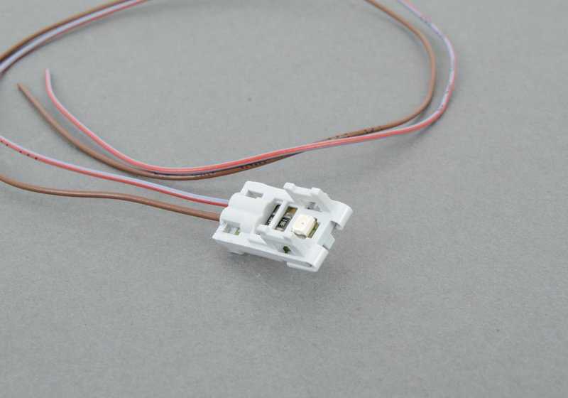 Módulo LED para luz de guantera OEM 63319243260 para BMW F25, F26. Pieza original BMW, compatible con X3 y X4 según modelo y año. Ideal para sustituir la luz interior de la guantera.