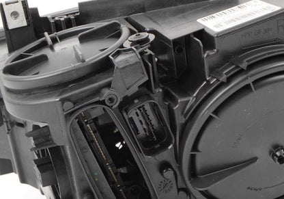 Faro delantero derecho LED AHL OEM 63117377856 para BMW F80 (M3) y BMW F32 (428i, 430i y xDrive). Compatible con modelos de 2013 a 2018. Recambio original BMW.