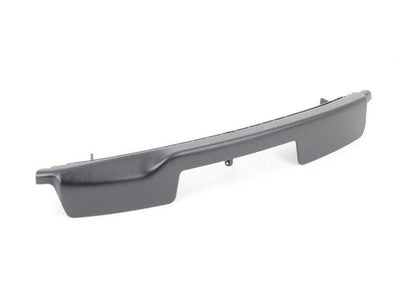Tapa lateral derecha asiento OEM 52106958660 para BMW E81, E82, E87, E88, E90, E91, E92, E84, F25, F26, E89. Pieza original BMW.