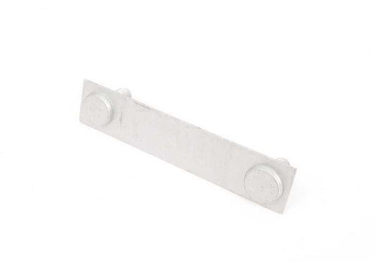 Placa roscada OEM 51211832811 para BMW E21, E12, E28, E24 y E23. Pieza original BMW usada en fijaciones de carrocería como la sección lateral o panel trasero. Ideal para restauración o sustitución. Original BMW.