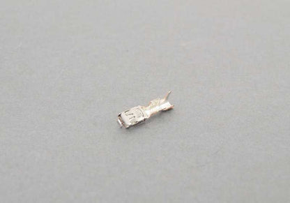 Conector terminal ELO-Power 2,8x0,63 OEM 61138369634 para BMW E81, E82, E87, E88, F20, F21, F52, E36, E46, E90, E91, E92, E93, F30, F31, F34, F35, F32, G26, E39, E60, E61, E63, E64, E38, E65, E66, E84, E83, F25, E53, E70, E71, E72, E85, E86, E89, E52